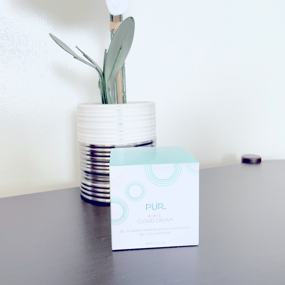 PÜR 4 in 1 Cloud Cream